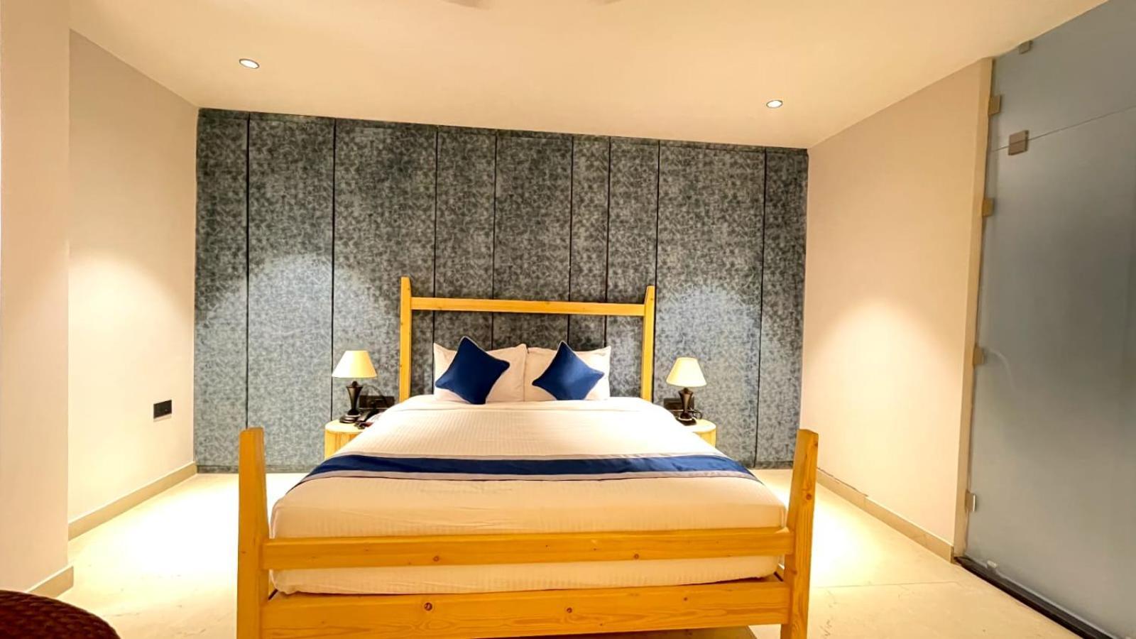 V Hotels And Resorts Chirala Exteriér fotografie